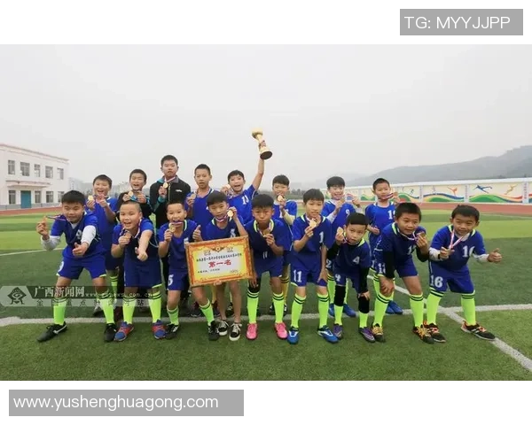 从默默无闻到闪耀绿茵场 聚焦一位足球小将的崛起之路