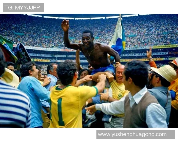 足球场上的十大传奇巨星风采 展现足坛无与伦比的辉煌瞬间 足球场上的十大传奇巨星风采 展现足坛无与伦比的辉煌瞬间